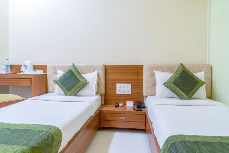 Seven Hills Hotel Mumbai Exterior photo